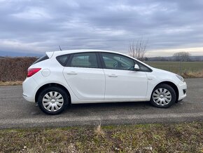 OPEL Astra J 2013 74kw 146000 100hp hatchback - 5