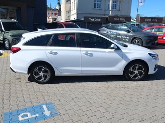 Hyundai i30 1.5DPi 81kW COMFORT 1MAJITEL DPH - 5