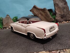 prodám model 1:18 borgward isabela coupe - 5