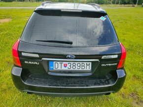 Subaru Outback 3.0 H6 benzín + plyn kombi 4x4 - 5