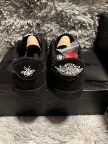 Jordan 1 Low Travis Scott Phantom - 5