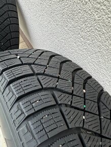 Zimna Sada 215/65 R17 PIRELI - 5