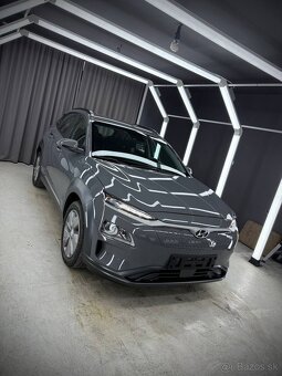 Hyundai Kona Electric 100 - 5