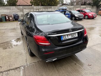 Mersedes Benz E300 - 5