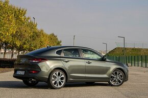 Hyundai i30 Fastback 1.5 T-GDi mHEV iMT Style - 5