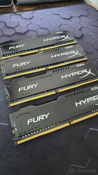 DDR4 - Kingston HyperX 32 GB - 5