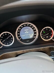 Mercedes-Benz E 350 CDI 4Matic - 5