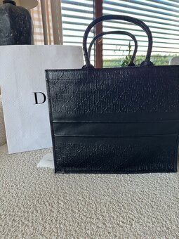 Predam v top stave kabelku Dior - Book tote leather tote - 5