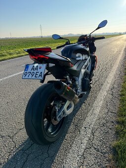 Aprilia tuono - 5