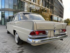 Mercedes Benz 230S W111 Heckflosse - 5