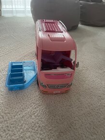 Barbie karavan XXL s bazénom - 5