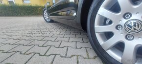 Volkswagen Golf  5 plus  1.9.TDI - 5