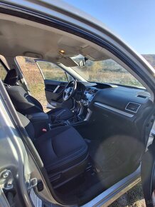 Subaru Forester 2,0 i - 5