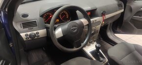 Opel Astra H 1.6 - 5