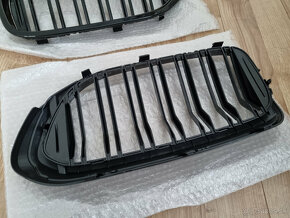 CIERNA MASKA GRIL BMW rad 5 model G30 G31 G38 2017 - 2020 - 5