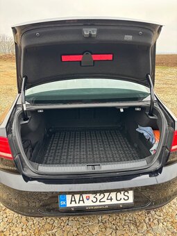 Volkswagen Passat 1.6 TDI 88kW Comfortline - 5