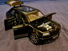 Rolls Royce Cullinan (1:32, bez krabice a stojana) - 5