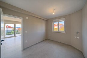 CHORVÁTSKO - Apartmány 150 m od mora - BRODARICA - 5