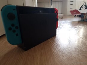 Nintendo switch + hra Super Mario Odyssey - 5