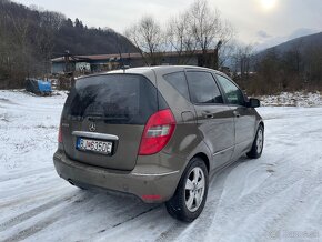 Mercedes A - 5