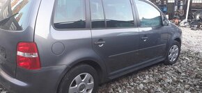 VW  TOURAN  TDI  -  DSG rozpredám - 5