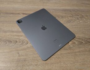 Apple iPad pro 12.9 6 generácie s procesorom M2 256GB - 5