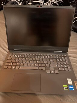 LENOVO IdeaPad Gaming 3 15IAH7 - 5