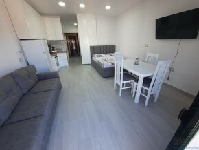 NOVOzariadená GARSÓNKA (32m2) blízko mora – ALBÁNSKO, DRAČ - - 5