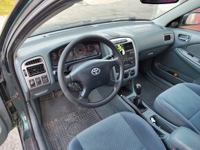 Toyota Avensis 2.0 VVTi 2001 - 5