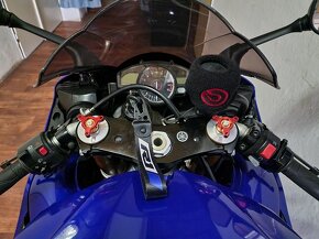 Yamaha R1 2008 - 5