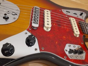 Fender Jaguar - 5