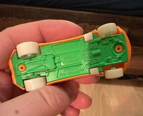 Hot Wheels - svietiace v tme - autíčko a monster truck - 5