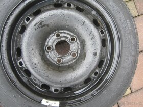 15" plechové disky Škoda Fabia 2,3 so zimnymi pneu 185/60R15 - 5