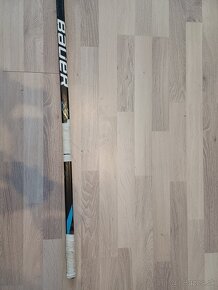 Predám Bauer hokejku 125cm - 5