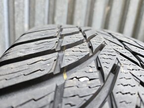 2 + 1 Špičkové zimné pneu Nokian Snowproof - 235/60 r18 - 5