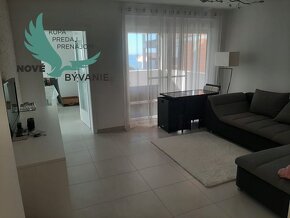 Apartmán so strešnou terasou s výhľadom na more len 30m od m - 5