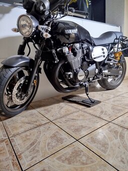 Yamaha xjr 1300 - 5