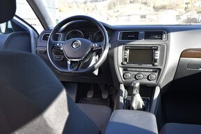 Volkswagen Jetta 1,2 tsi r.2015 - 77kw 6 rychlosti - TOP - 5