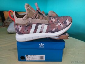 Adidas Swift RUN barrier botasky - 5