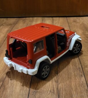 Bruder Jeep Wrangler Rubicon - 5