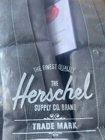 Herschel Little America 25L - 5