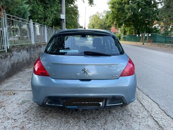 Peugeot 308 2011 - 5