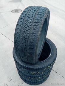 Zánovné zimné pneumatiky Pirelli 245/45R20 103V - 5