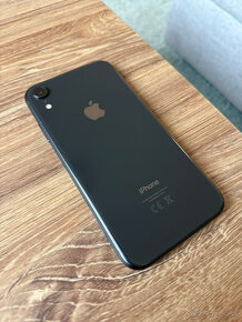 Predám iPhone Xr 64GB čierny - 5