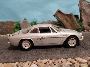 Prodám model 1:18 Renault Alpine a110 1600s 1973 - 5