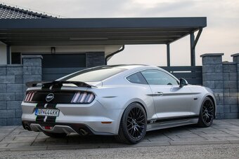 Ford Mustang 5.0 Ti-VCT V8 GT A/T - 5