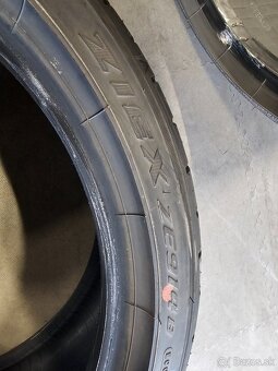 225/40R18 - 5