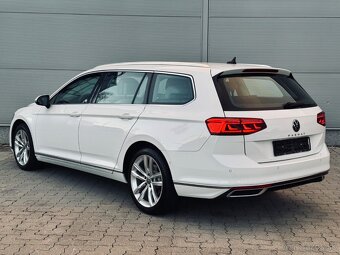 Volkswagen Passat Variant 2.0 TDI EVO Elegance DSG - 5