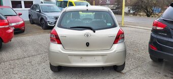 Toyota Yaris 1.3 DUAL-VVT-i rok 2010 MT/6 - 5