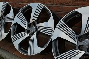 5x112 R21 Hlinikove disky original Audi Etron Bicolor - 5